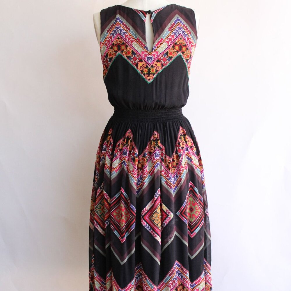 Tanvi Kedia Womens Dress, Size 6, Keyhole Back, Boho Folk Style Embroidery - Picture 10 of 12